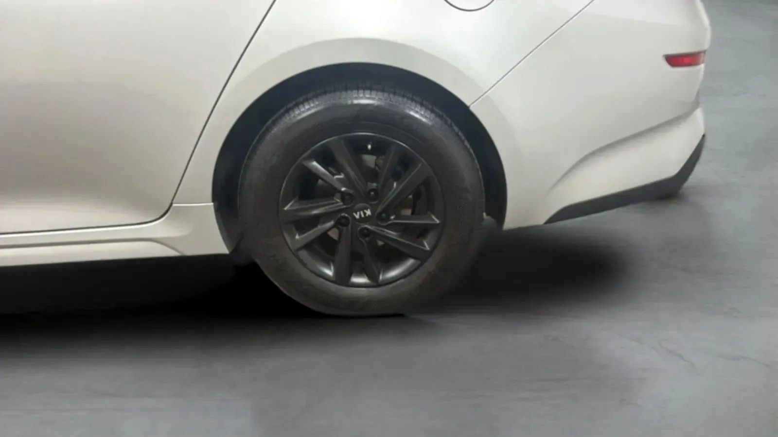 Used 2020 Kia Optima LX FWD image 27