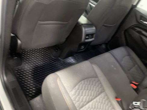 Used 2019 Chevrolet Equinox LT FWD image 17