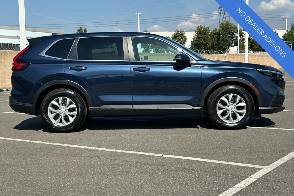 Certified 2025 Honda CR-V LX image 3