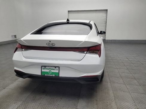 Used 2022 Hyundai Elantra SEL image 7