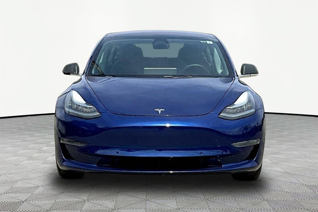 Used 2018 Tesla Model 3 Long Range RWD image 2