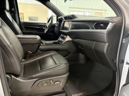 Used 2023 GMC Yukon Denali image 41