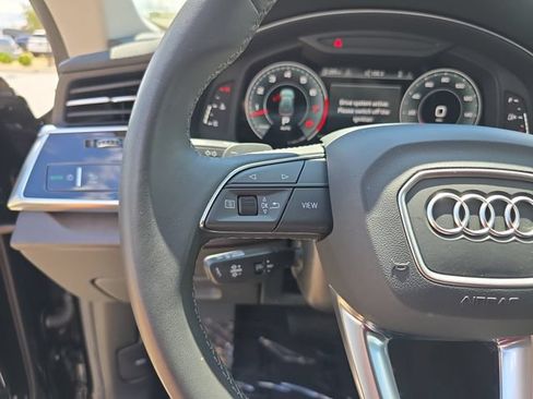 Used 2023 Audi Q8 Prestige AWD/4WD image 33