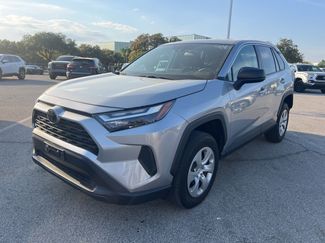 Used 2023 Toyota RAV4 LE video 1