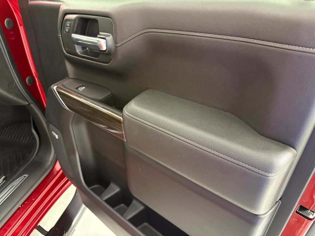 Certified 2021 Chevrolet Silverado 1500 LT Trail Boss w/ Convenience Package II AWD/4WD image 52