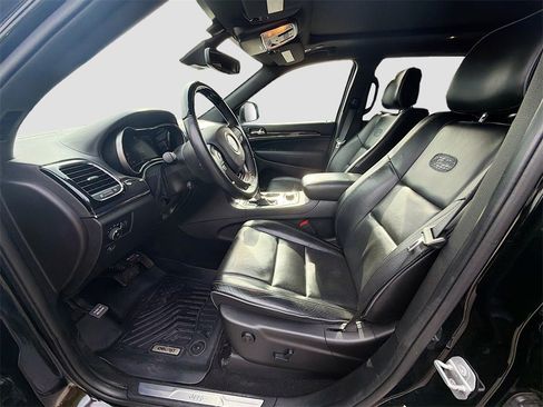 Used 2019 Jeep Grand Cherokee Overland w/ Jeep Active Safety Group image 21
