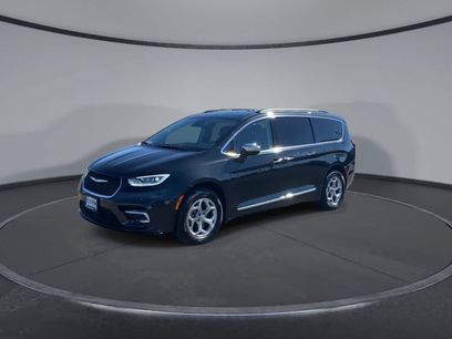 Used 2022 Chrysler Pacifica Limited