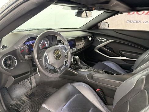 Used 2019 Chevrolet Camaro SS w/ Black Appearance Package RWD image 12