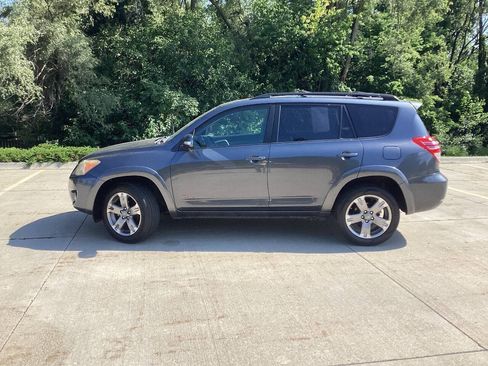 Used 2011 Toyota RAV4 Sport w/ Sport Appearance Pkg AWD/4WD image 5
