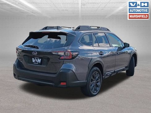 Used 2025 Subaru Outback Onyx Edition AWD/4WD image 25