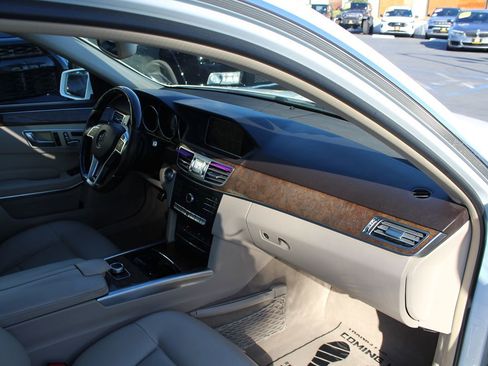 Used 2016 Mercedes-Benz E 350 Sport image 22