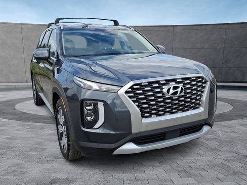 Used 2022 Hyundai Palisade SEL w/ Convenience Package image 2