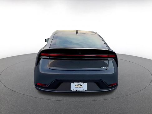 Used 2025 Toyota Prius LE image 12