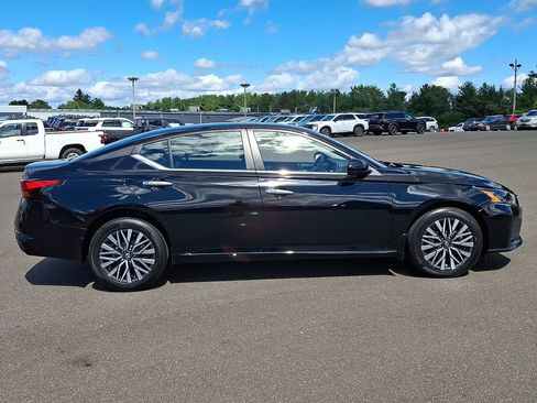 Certified 2023 Nissan Altima 2.5 SV AWD/4WD image 8