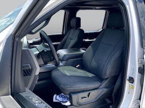 Used 2018 Ford F150 XLT w/ Equipment Group 302A Luxury RWD image 8