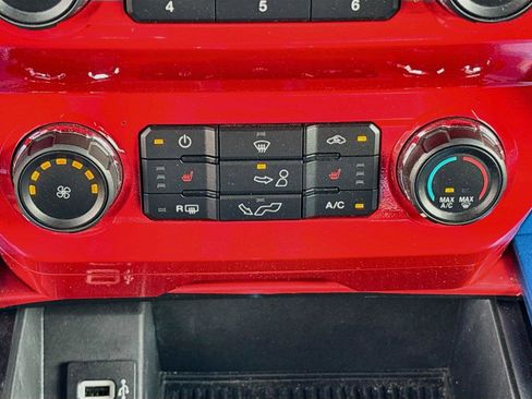Used 2019 Ford F150 XLT w/ Equipment Group 302A Luxury RWD image 16
