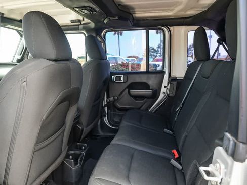 Used 2023 Jeep Wrangler Unlimited Sport AWD/4WD image 20