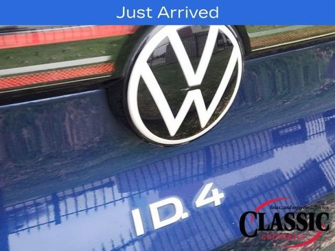 Used 2021 Volkswagen ID.4 Pro S w/ Gradient Package image 17