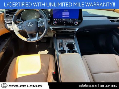 Used 2025 Lexus RX 350 Premium w/ Accessory Package AWD/4WD image 18
