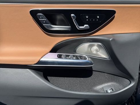 New 2026 Mercedes-Benz E 350 4MATIC Sedan image 17
