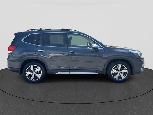 Used 2019 Subaru Forester Touring AWD/4WD image 9