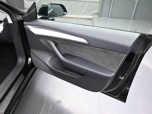 Used 2022 Tesla Model 3 Long Range image 19
