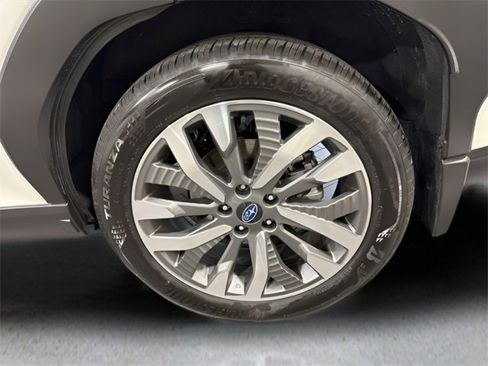 Certified 2025 Subaru Forester Touring w/ Protection Package image 39
