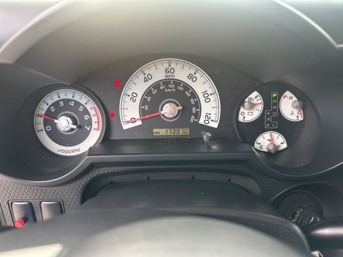 Used 2007 Toyota FJ Cruiser Base image 15