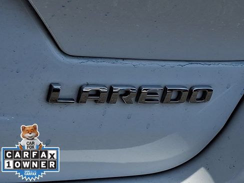 Used 2022 Jeep Grand Cherokee Laredo w/ Luxury Tech Group I AWD/4WD image 31