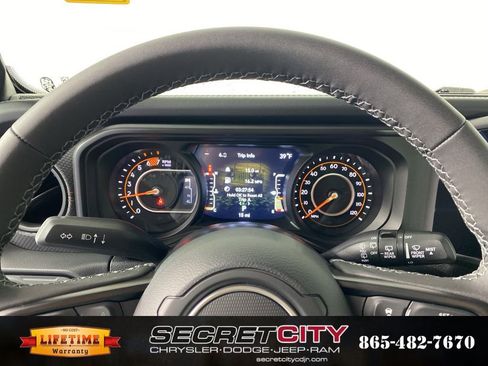 New 2026 Jeep Wrangler Unlimited Rubicon w/ Steel Bumper Group AWD/4WD image 19