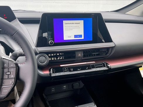 New 2026 Toyota Prius Plug-In Hybrid FWD image 9