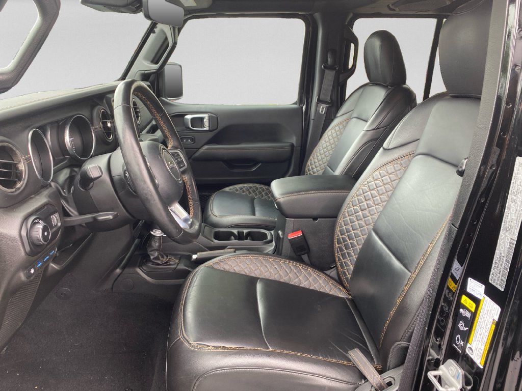 Used 2023 Jeep Wrangler Unlimited Sahara AWD/4WD image 21