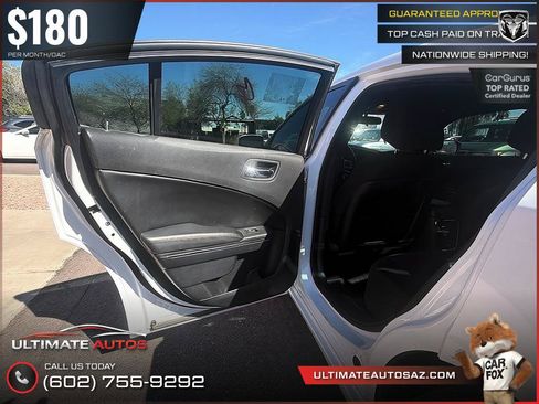 Used 2014 Dodge Charger SE RWD image 7