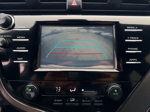 Used 2019 Toyota Camry SE image 20