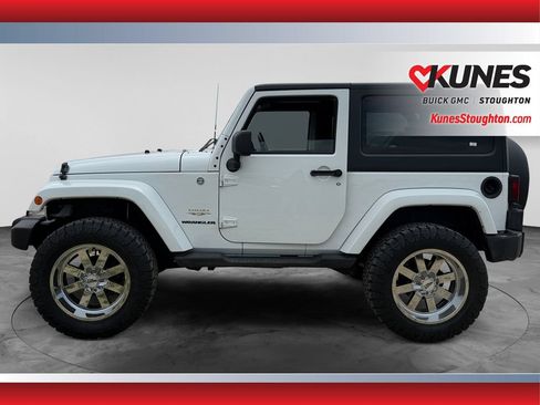 Used 2013 Jeep Wrangler Sahara w/ Dual Top Group AWD/4WD image 4