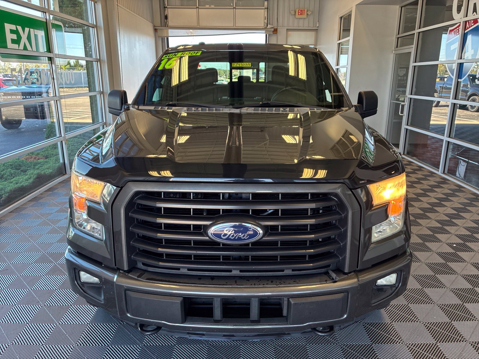 Used 2016 Ford F150 XLT w/ Equipment Group 302A Luxury AWD/4WD image 2