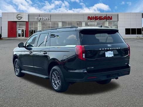 Used 2025 Ford Expedition Max Active RWD image 5