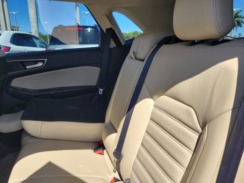 Used 2017 Ford Edge SEL w/ Equipment Group 201A FWD image 17