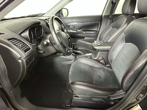 Used 2024 Mitsubishi Outlander Sport SE AWD/4WD image 12
