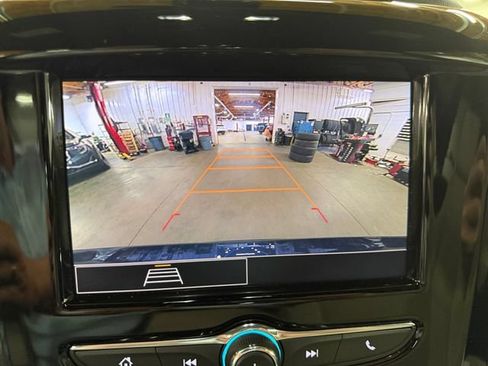 Used 2022 Chevrolet Traverse LS AWD/4WD image 27