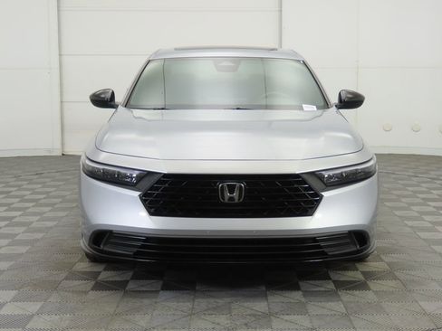 Used 2023 Honda Accord Sport image 2