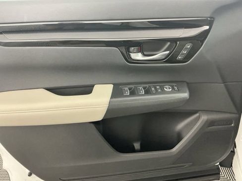 Used 2024 Honda CR-V EX-L image 7