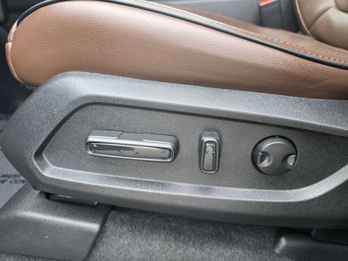 Used 2025 Honda Pilot Elite image 26