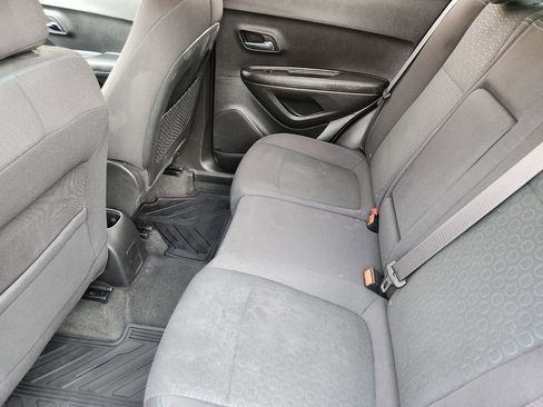 Used 2016 Chevrolet Trax LS image 30