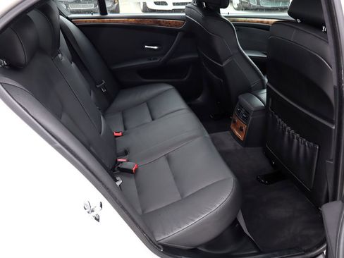 Used 2009 BMW 528i xDrive Sedan AWD/4WD image 19
