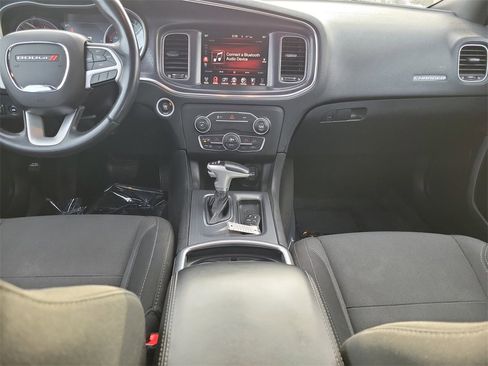 Used 2016 Dodge Charger SXT image 12