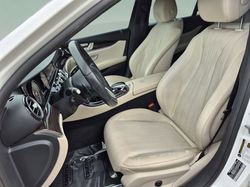 Used 2019 Mercedes-Benz E 300 image 21
