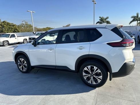 Used 2023 Nissan Rogue SV image 16