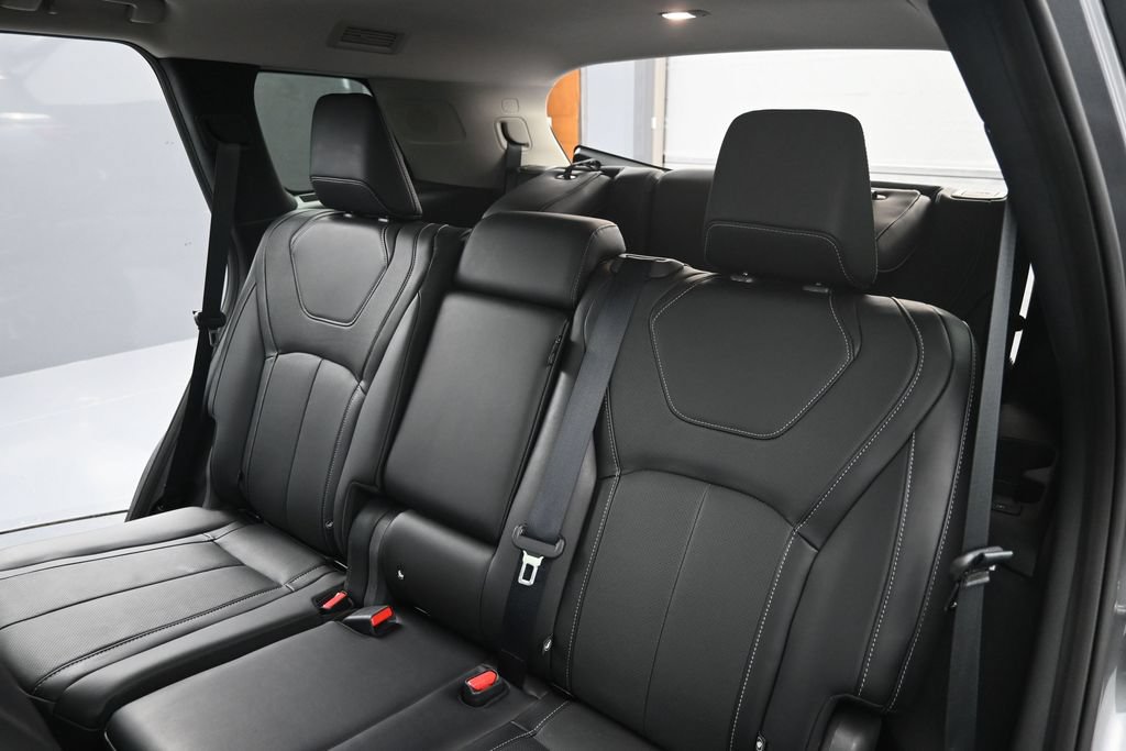 Used 2023 INFINITI QX60 Sensory w/ Vision Package AWD/4WD image 28
