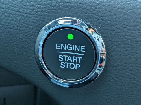 Certified 2024 Ford Edge ST-Line image 33